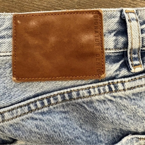 Zara Jeans Womens Sz 2 Light Wash Blue Denim Distressed Ripped Straight Leg - Picture 3 of 6